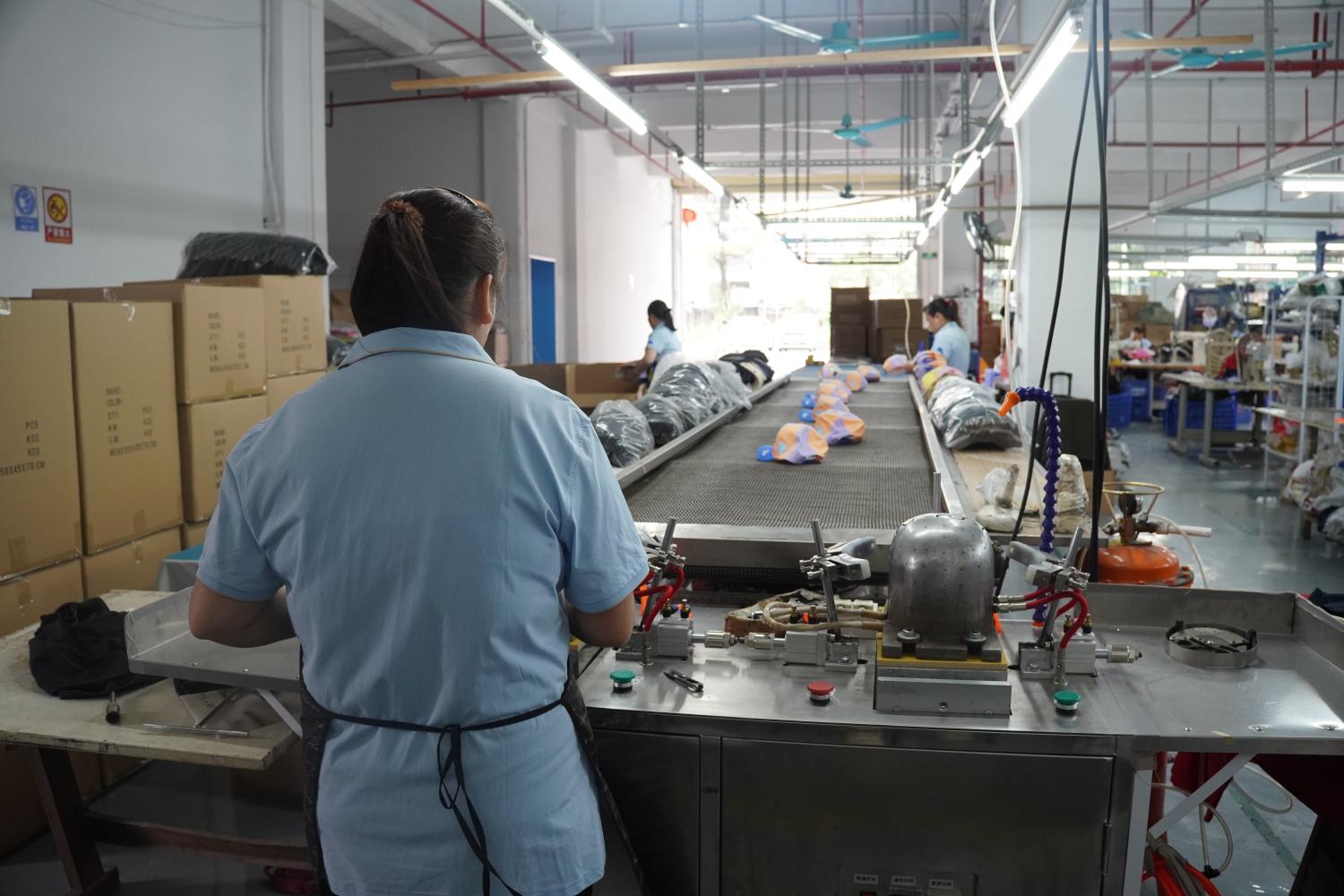 聚焦中高端帽品定制赛道 - 东莞卡其帽业:以全链路品控助力中国帽业走向世界